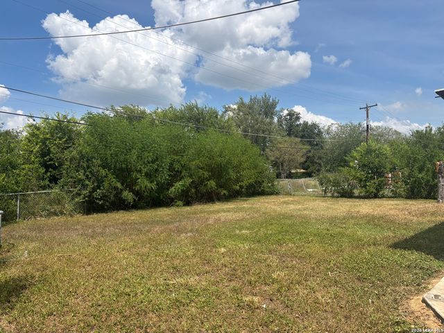 151 ASHFORD DR, San Antonio, TX 78227