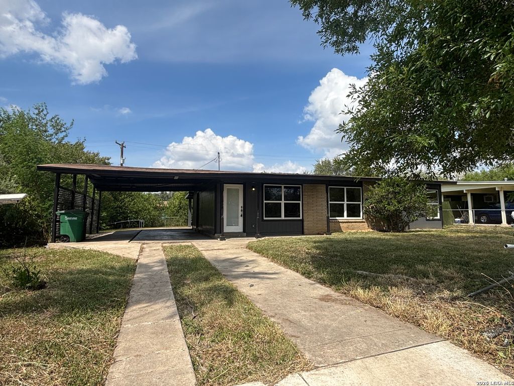151 ASHFORD DR, San Antonio, TX 78227