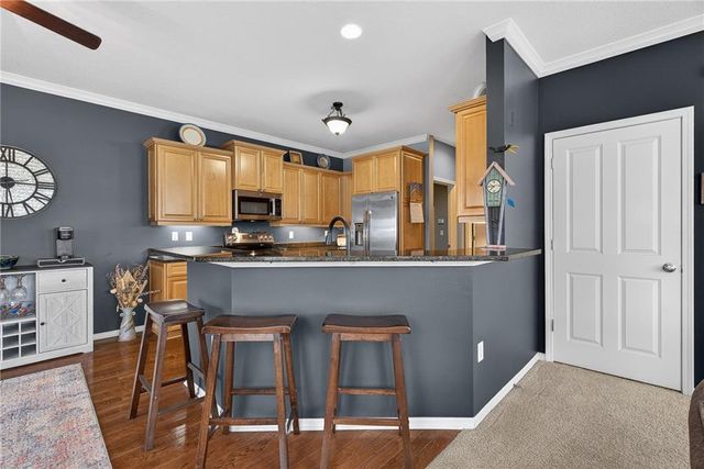 9803 Nieman Place, Overland Park, KS 66214