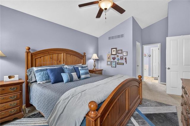 9803 Nieman Place, Overland Park, KS 66214