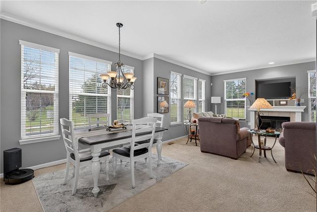 9803 Nieman Place, Overland Park, KS 66214