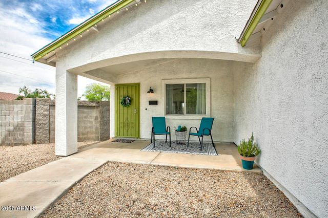 1502 E WHITTON Avenue, Phoenix, AZ 85014