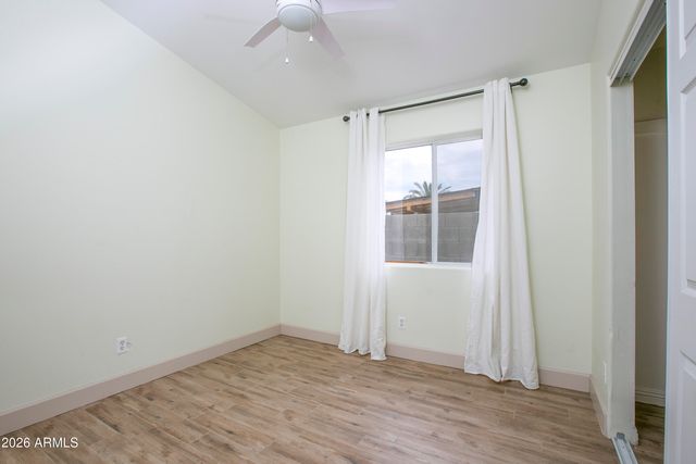 1502 E WHITTON Avenue, Phoenix, AZ 85014