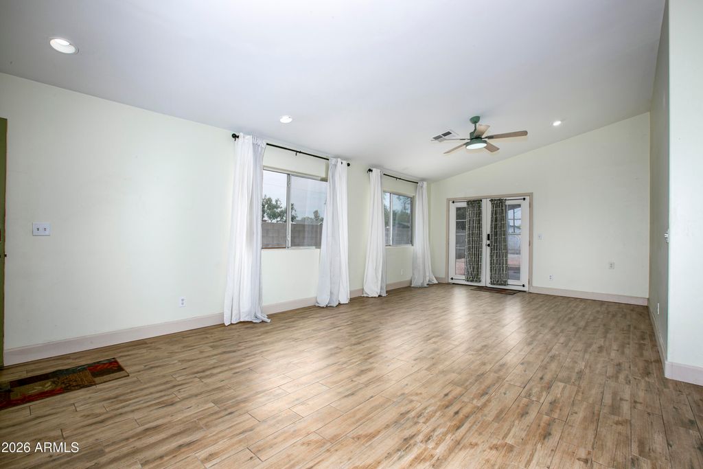 1502 E WHITTON Avenue, Phoenix, AZ 85014 — photo 3