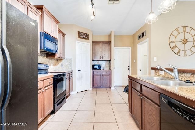 104 Greenvale Drive, Carencro, LA 70520