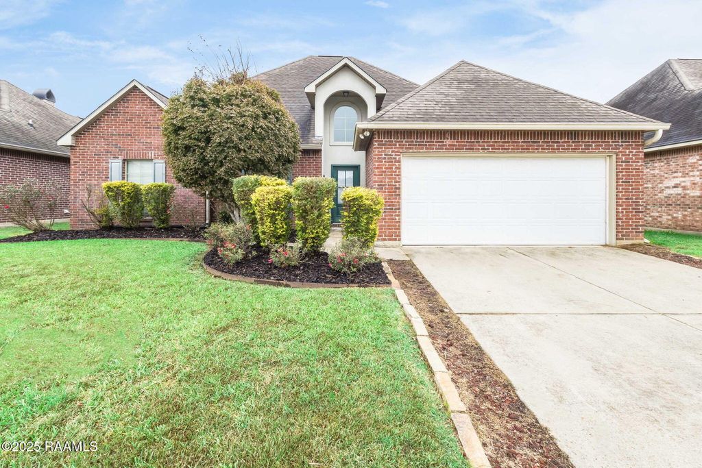 104 Greenvale Drive, Carencro, LA 70520