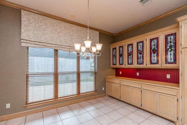 6550 Windsor Parkway, Beaumont, TX 77706