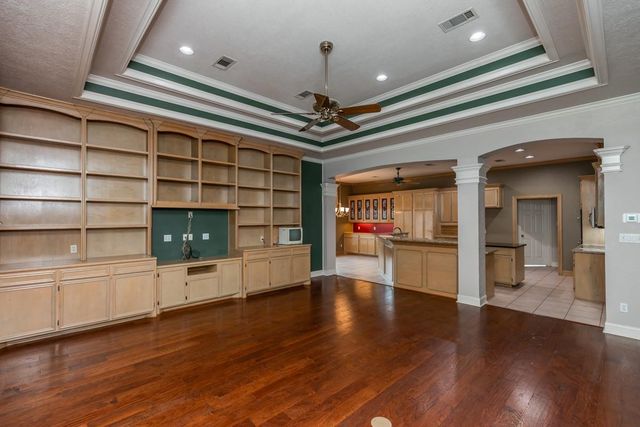 6550 Windsor Parkway, Beaumont, TX 77706