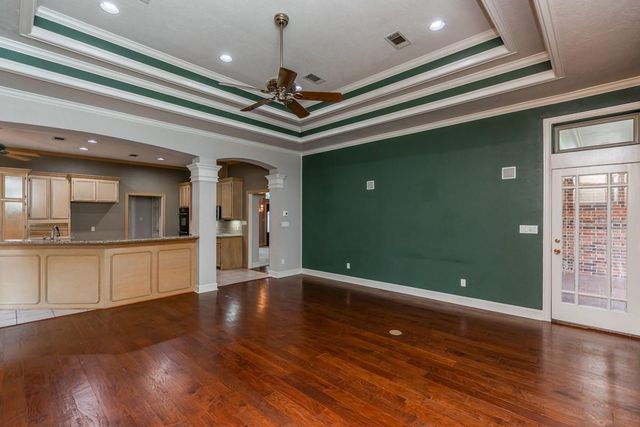 6550 Windsor Parkway, Beaumont, TX 77706