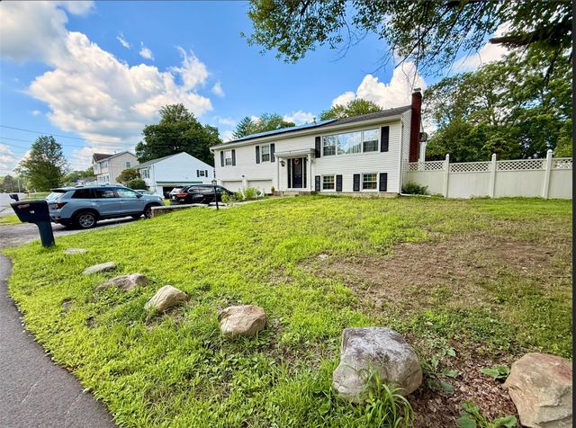 18 Park Hill Drive, New Windsor, NY 12553