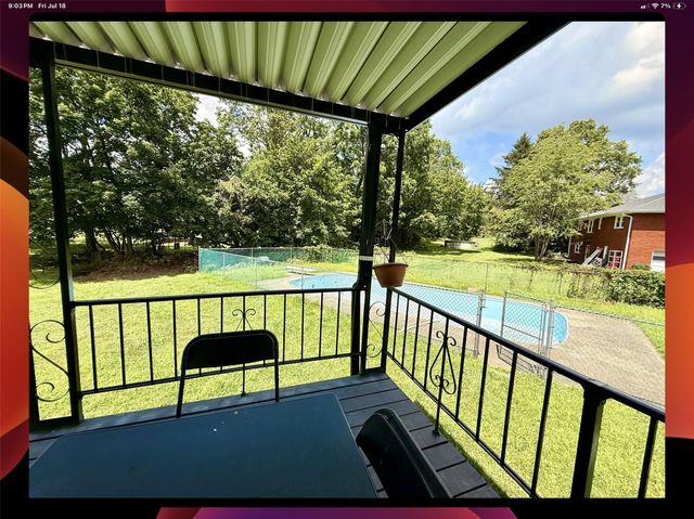 18 Park Hill Drive, New Windsor, NY 12553