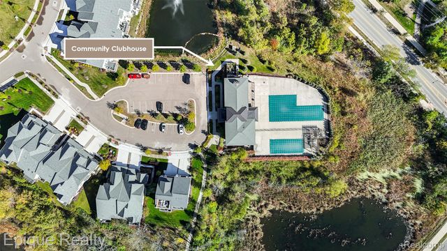 3090 N Spurway Drive, Ann Arbor, MI 48105