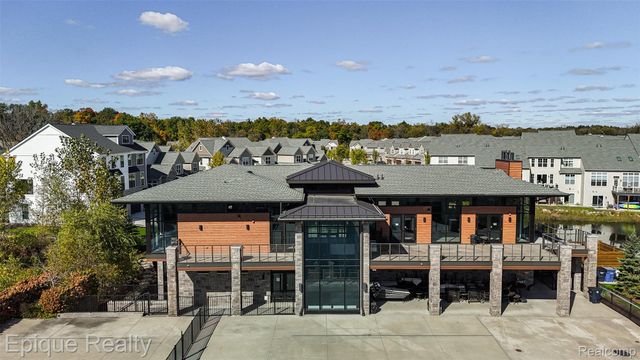 3090 N Spurway Drive, Ann Arbor, MI 48105