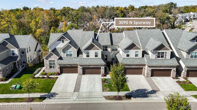 3090 N Spurway Drive, Ann Arbor, MI 48105