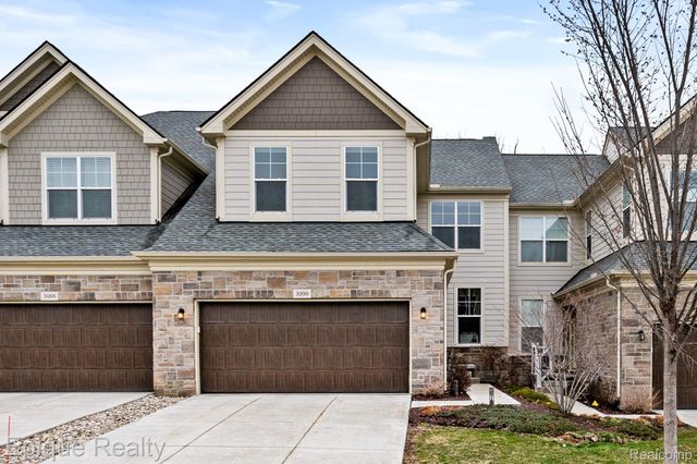 3090 N Spurway Drive, Ann Arbor, MI 48105