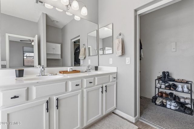 18045 W SUNNYSLOPE Lane, Waddell, AZ 85355