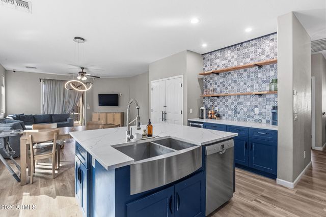 18045 W SUNNYSLOPE Lane, Waddell, AZ 85355