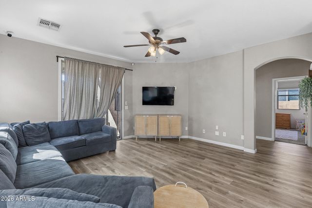 18045 W SUNNYSLOPE Lane, Waddell, AZ 85355