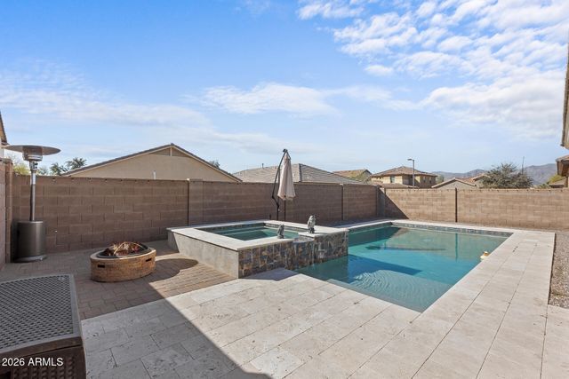 18045 W SUNNYSLOPE Lane, Waddell, AZ 85355