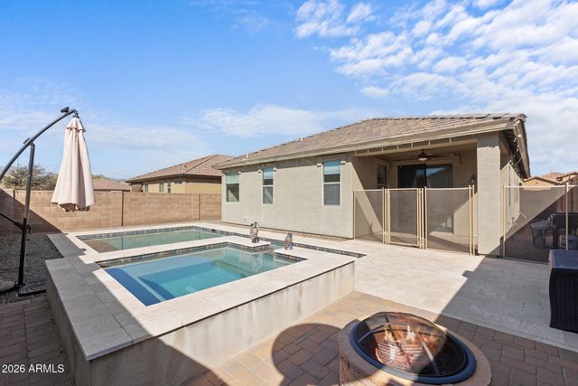 18045 W SUNNYSLOPE Lane, Waddell, AZ 85355