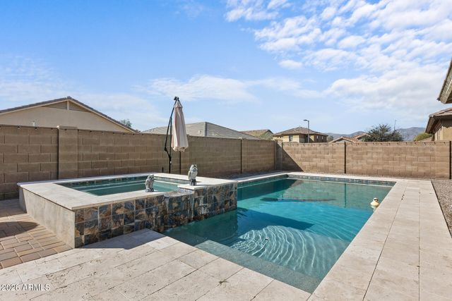 18045 W SUNNYSLOPE Lane, Waddell, AZ 85355