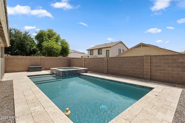 18045 W SUNNYSLOPE Lane, Waddell, AZ 85355
