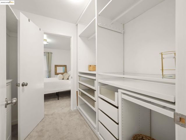 1321 Webster St D212, Alameda, CA 94501