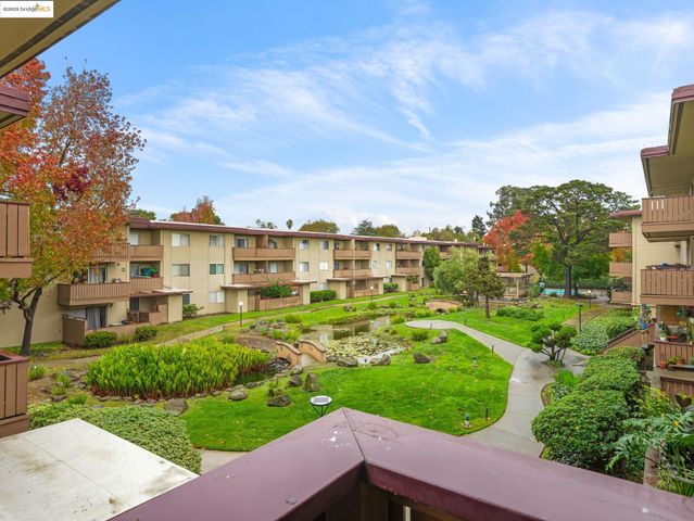 1321 Webster St D212, Alameda, CA 94501