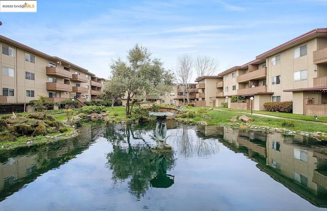 1321 Webster St D212, Alameda, CA 94501