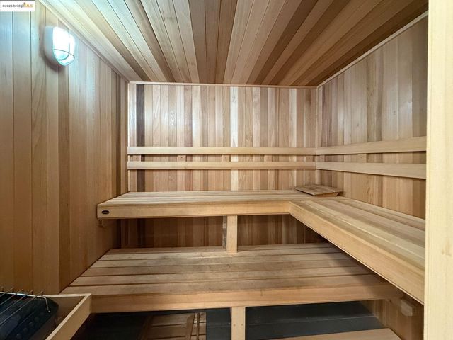 1321 Webster St D212, Alameda, CA 94501