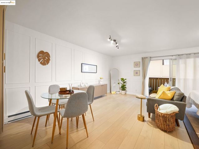 1321 Webster St D212, Alameda, CA 94501
