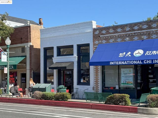 1321 Webster St D212, Alameda, CA 94501