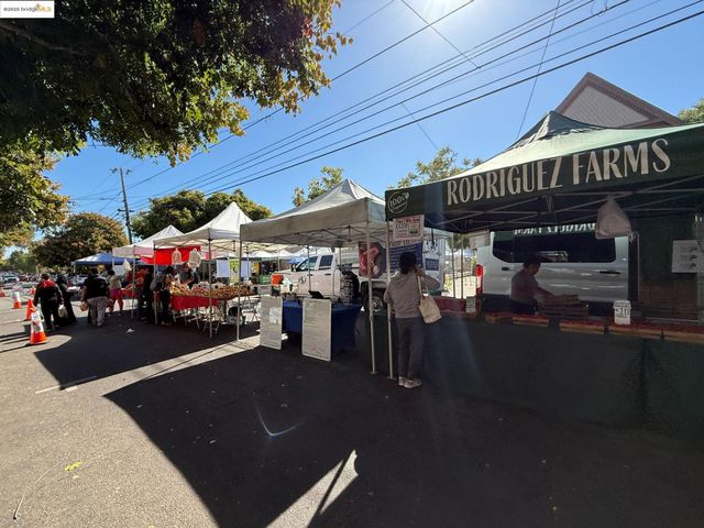 1321 Webster St D212, Alameda, CA 94501