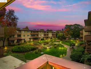 1321 Webster St D212, Alameda, CA 94501