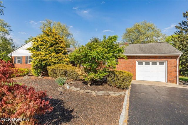 29 Centerville Road, Holmdel, NJ 07733