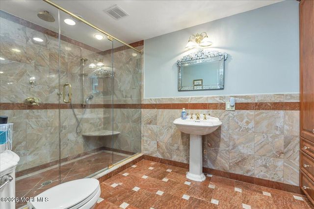 29 Centerville Road, Holmdel, NJ 07733