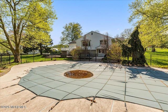 29 Centerville Road, Holmdel, NJ 07733