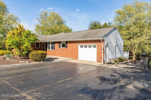 29 Centerville Road, Holmdel, NJ 07733