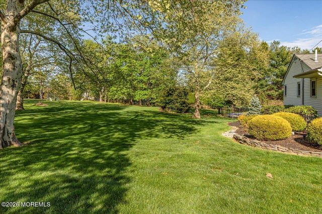 29 Centerville Road, Holmdel, NJ 07733