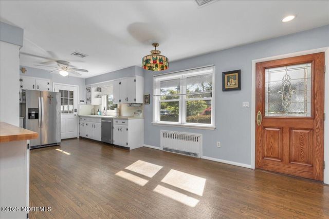 29 Centerville Road, Holmdel, NJ 07733