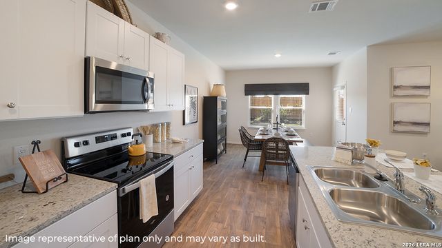 1518 Esmeralda Grv, San Antonio, TX 78253