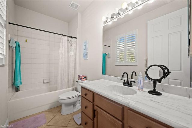 19419 La Serena DR, Estero, FL 33967