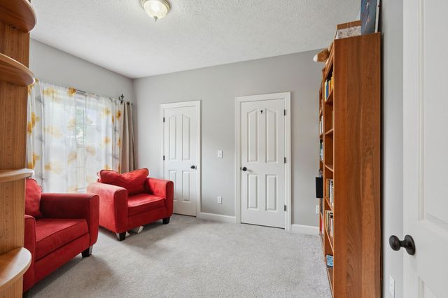 1908 Pointe Barton Dr, Lebanon, TN 37087