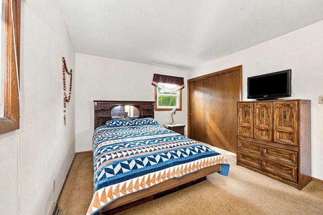 3008 Sunrise DRIVE, Hubertus, WI 53033