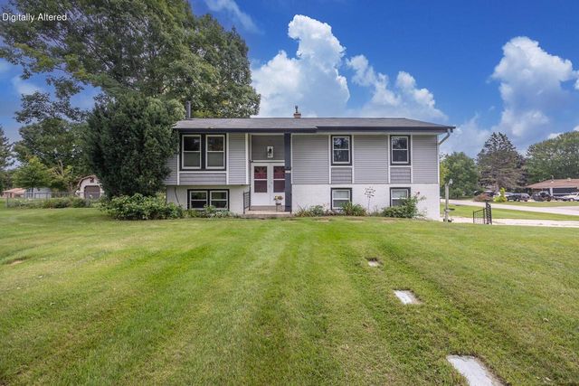 3008 Sunrise DRIVE, Hubertus, WI 53033