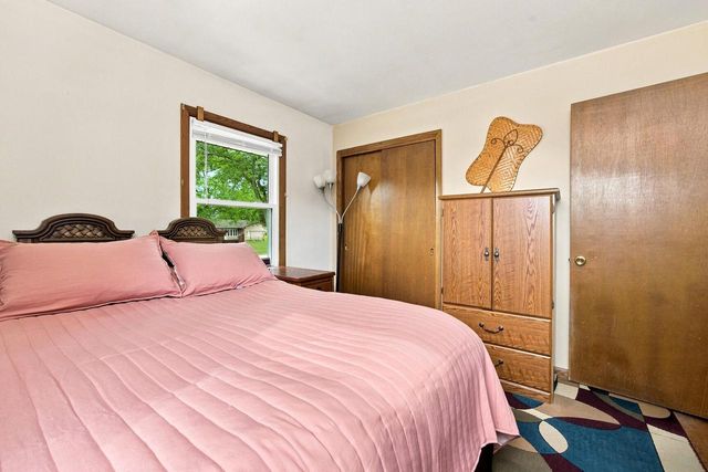 3008 Sunrise DRIVE, Hubertus, WI 53033