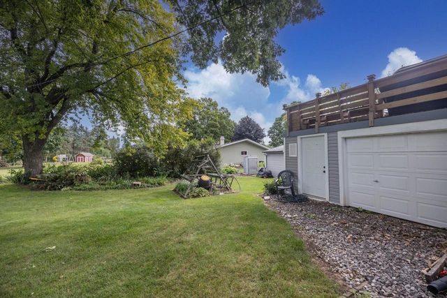 3008 Sunrise DRIVE, Hubertus, WI 53033