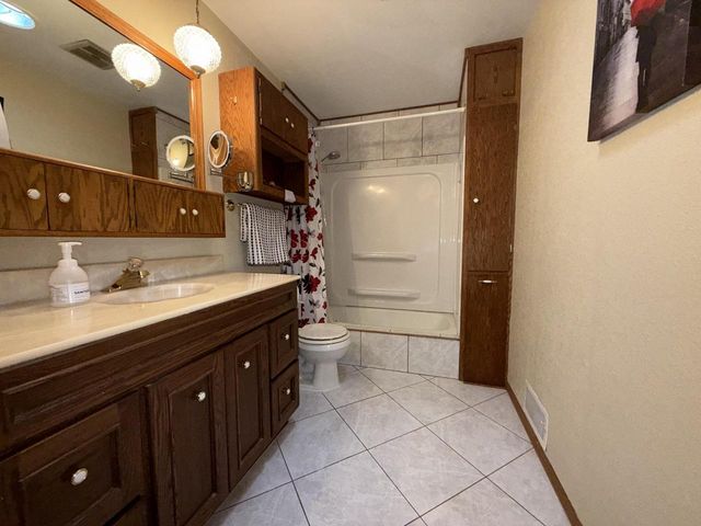 3008 Sunrise DRIVE, Hubertus, WI 53033