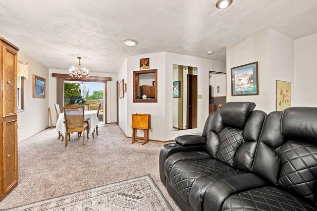 3008 Sunrise DRIVE, Hubertus, WI 53033