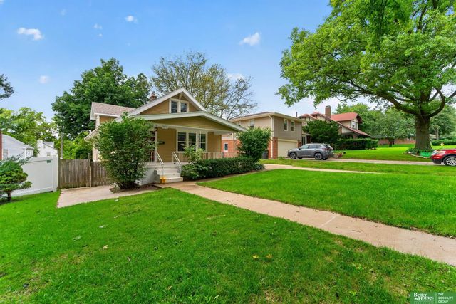 2010 N 56 Street, Omaha, NE 68104